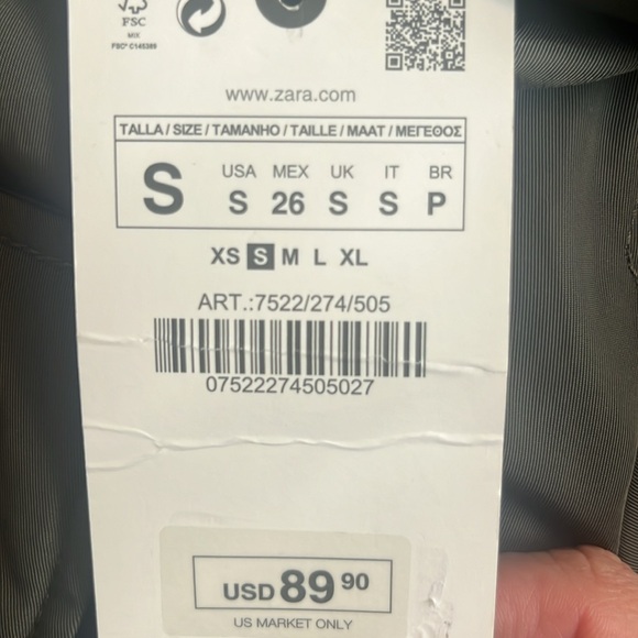 Brand new Zara cropped bomber jacket, size small, green - Picture 3 of 3